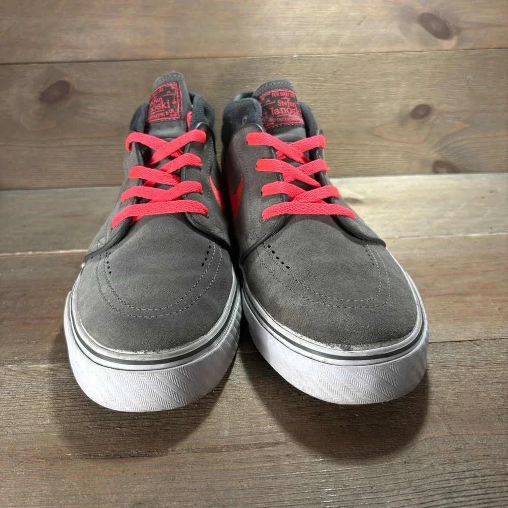 Nike SB Stefan Janoski Mid Mens size 11.5 shoes Gray Suede skate sneakers